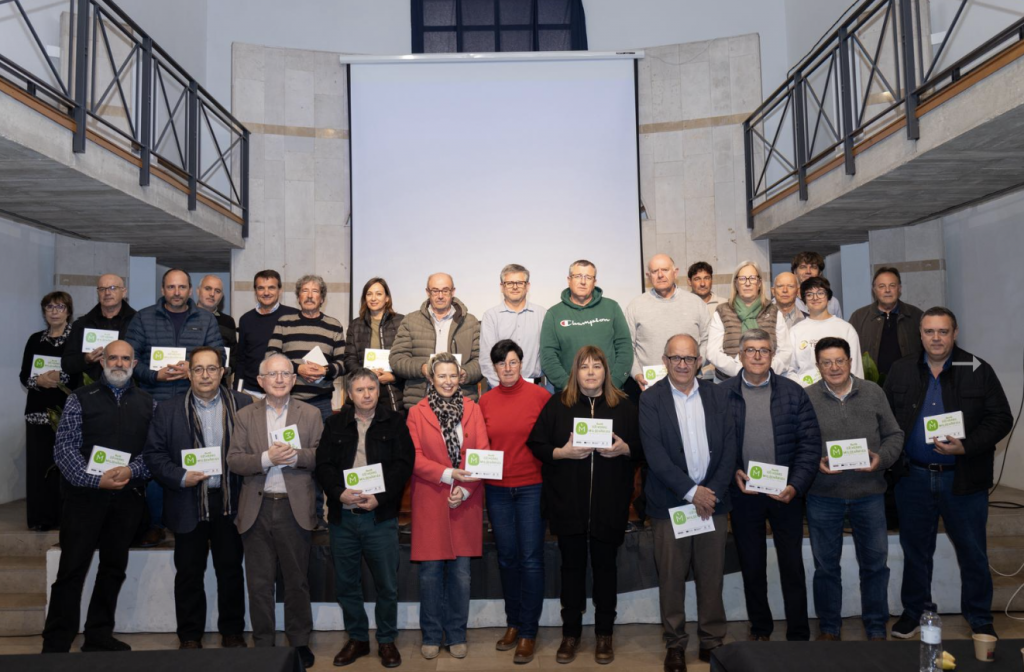 Group photo at XIII Millenary Olive Trees Congress of the Sénia Territory